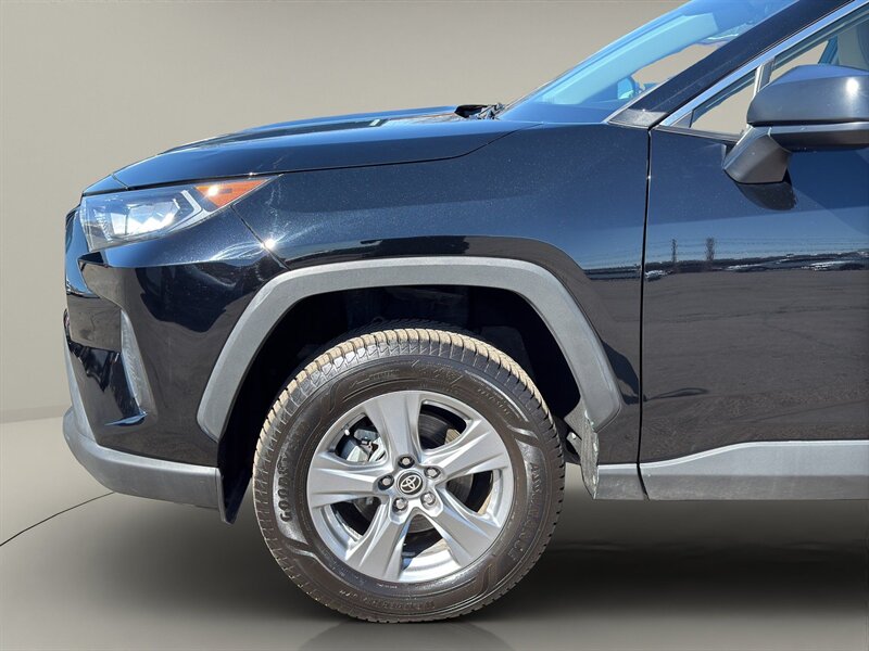 2022 Toyota RAV4 Hybrid LE - Photo 22 - Warrington, PA 18976