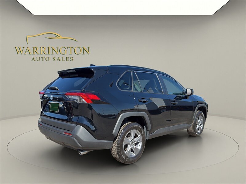 2022 Toyota RAV4 Hybrid LE - Photo 7 - Warrington, PA 18976