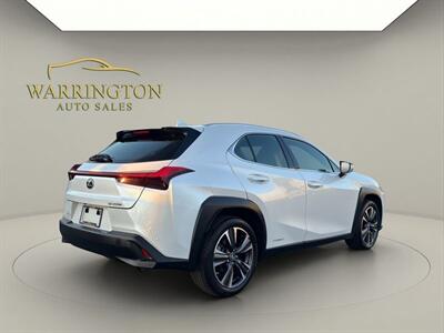 2020 Lexus UX 250h - Photo 7 - Warrington, PA 18976