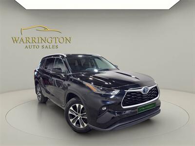 2022 Toyota Highlander Hybrid XLE SUV