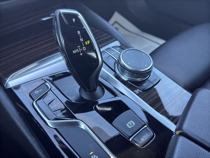 2018 BMW 530i xDrive - Photo 14 - Warrington, PA 18976