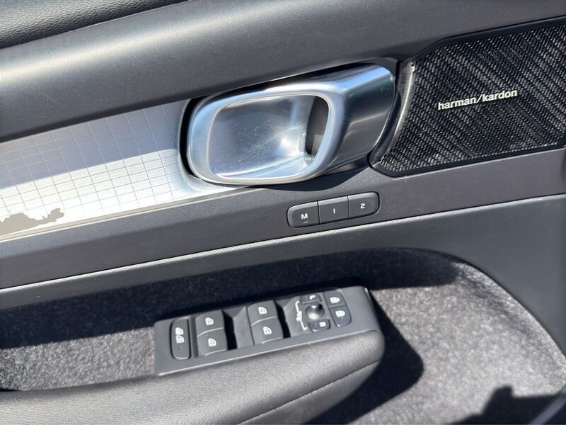 2019 Volvo XC40 T5 Momentum - Photo 12 - Warrington, PA 18976