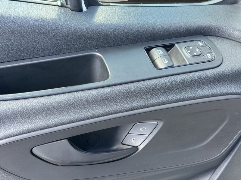 2019 Mercedes-Benz Sprinter 4500 Chassi Standard Roof V6 - Photo 11 - Warrington, PA 18976