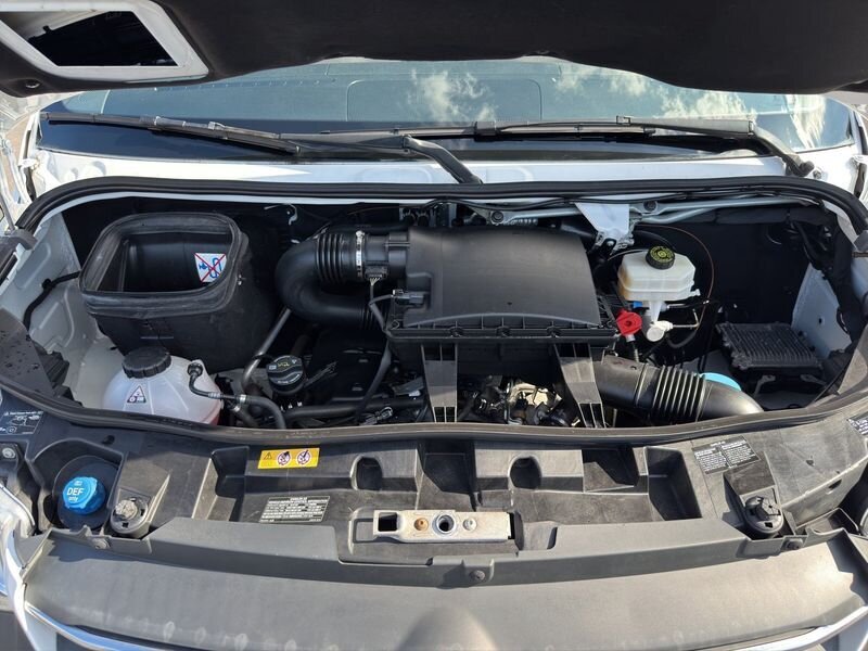 2019 Mercedes-Benz Sprinter 4500 Chassi Standard Roof V6 - Photo 17 - Warrington, PA 18976