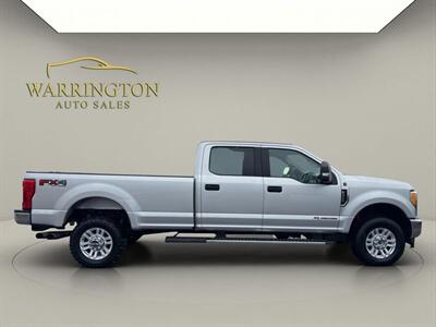 2017 Ford F-350 XLT - Photo 8 - Warrington, PA 18976