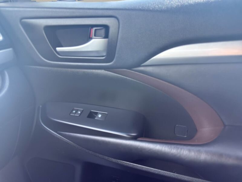 2019 Toyota Highlander XLE - Photo 20 - Warrington, PA 18976