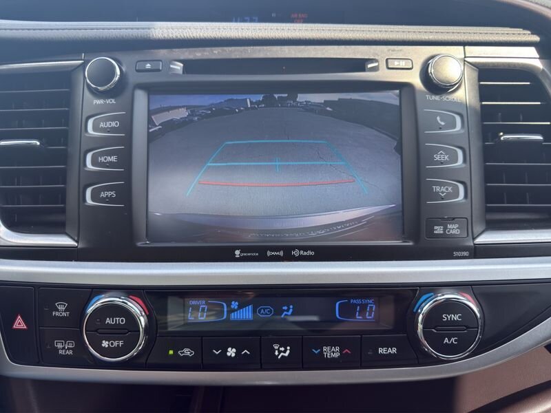 2019 Toyota Highlander XLE - Photo 18 - Warrington, PA 18976