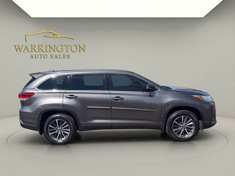 2019 Toyota Highlander XLE - Photo 8 - Warrington, PA 18976