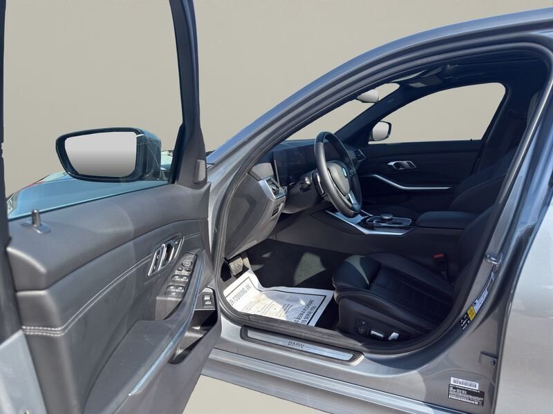2023 BMW 330i xDrive - Photo 27 - Warrington, PA 18976