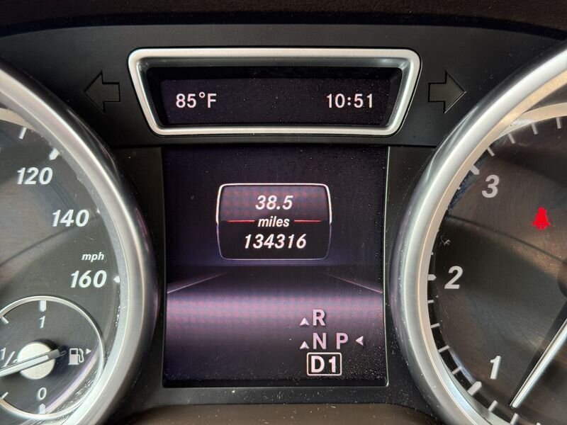 2015 Mercedes-Benz ML 250 BlueTEC 4MATIC - Photo 11 - Warrington, PA 18976