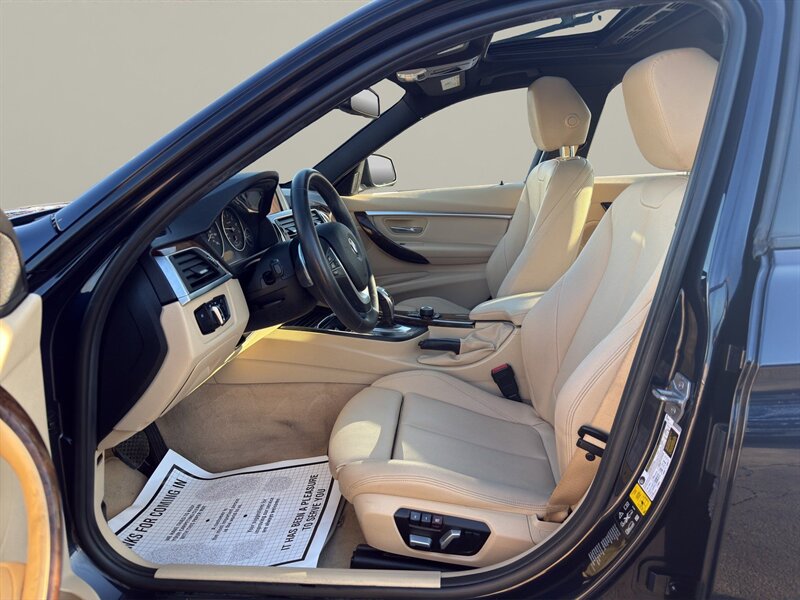 2016 BMW 328i xDrive - Photo 9 - Warrington, PA 18976