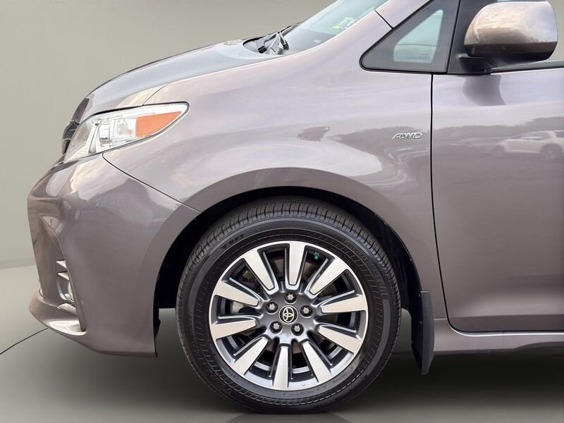 2020 Toyota Sienna XLE - Photo 23 - Warrington, PA 18976