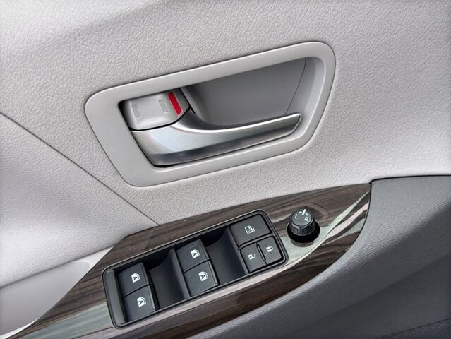 2020 Toyota Sienna XLE - Photo 12 - Warrington, PA 18976