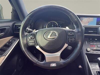 2019 Lexus IS 300 300 F Sport AWD - Photo 10 - Warrington, PA 18976