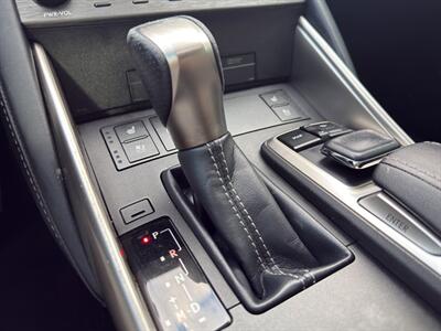2019 Lexus IS 300 300 F Sport AWD - Photo 15 - Warrington, PA 18976