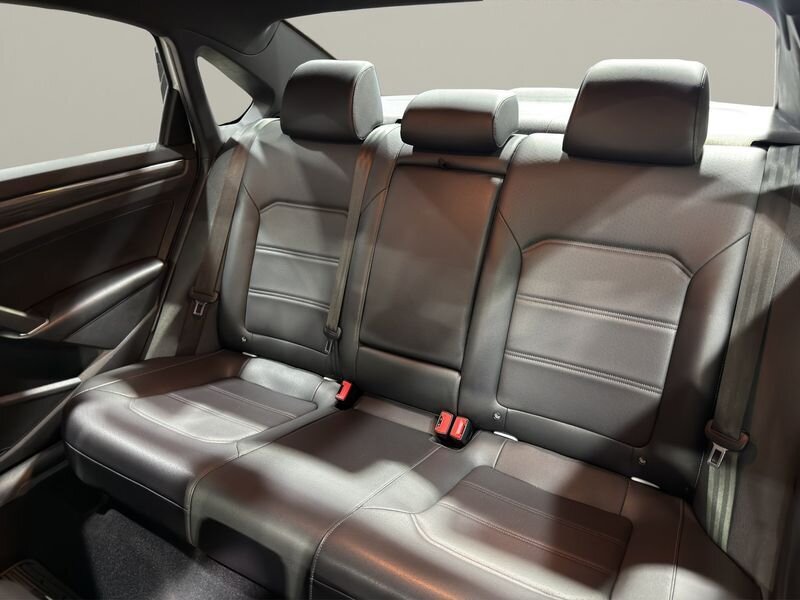 2021 Volkswagen Passat 2.0T R-Line - Photo 13 - Warrington, PA 18976