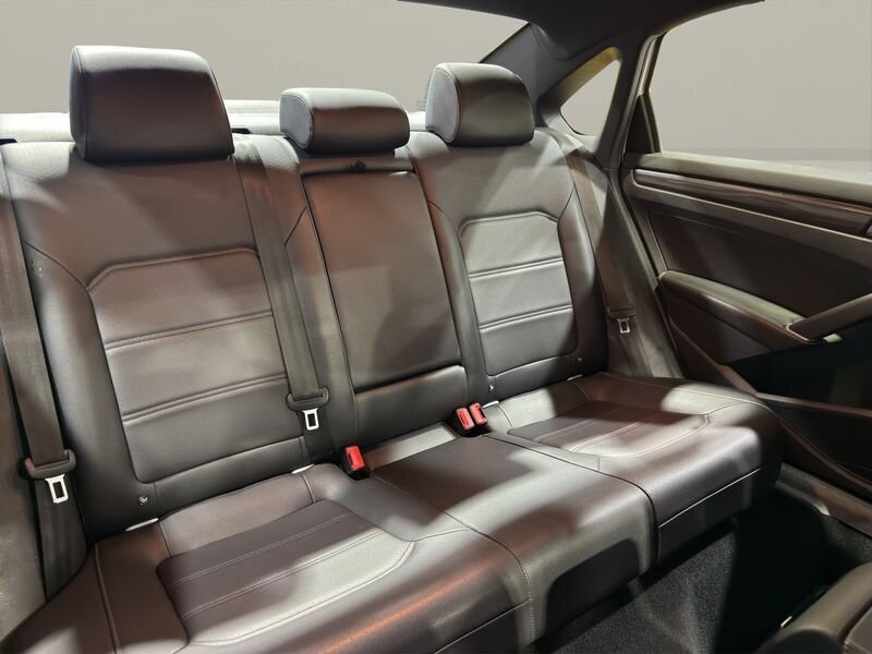 2021 Volkswagen Passat 2.0T R-Line - Photo 20 - Warrington, PA 18976