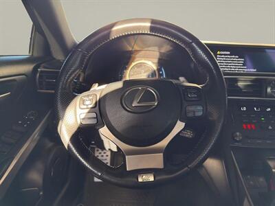 2019 Lexus IS 300 - Photo 10 - Warrington, PA 18976