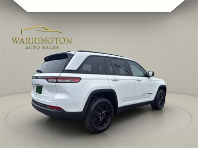 2024 Jeep Grand Cherokee Altitude 4x4 - Photo 7 - Warrington, PA 18976