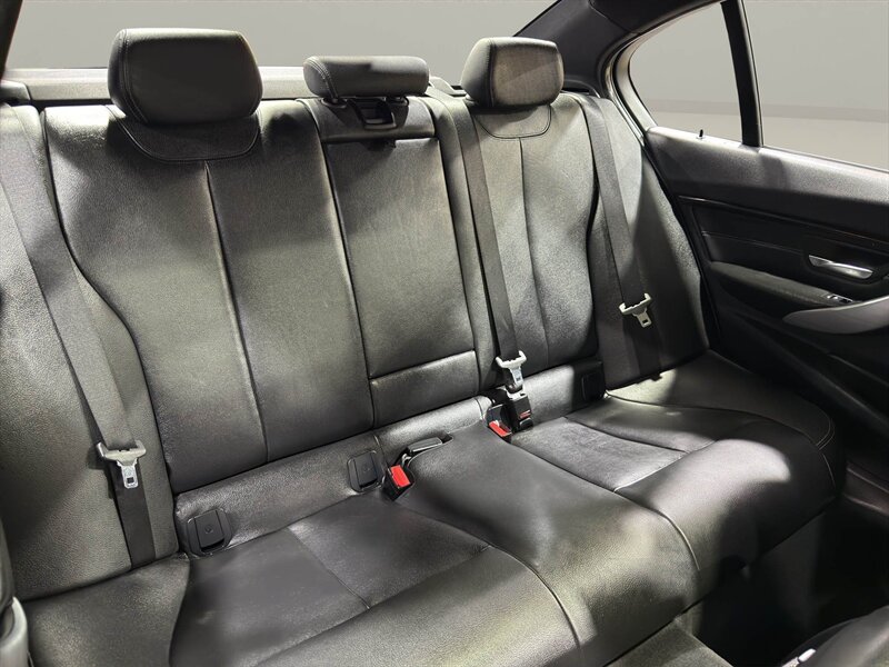 2016 BMW 328i xDrive - Photo 19 - Warrington, PA 18976