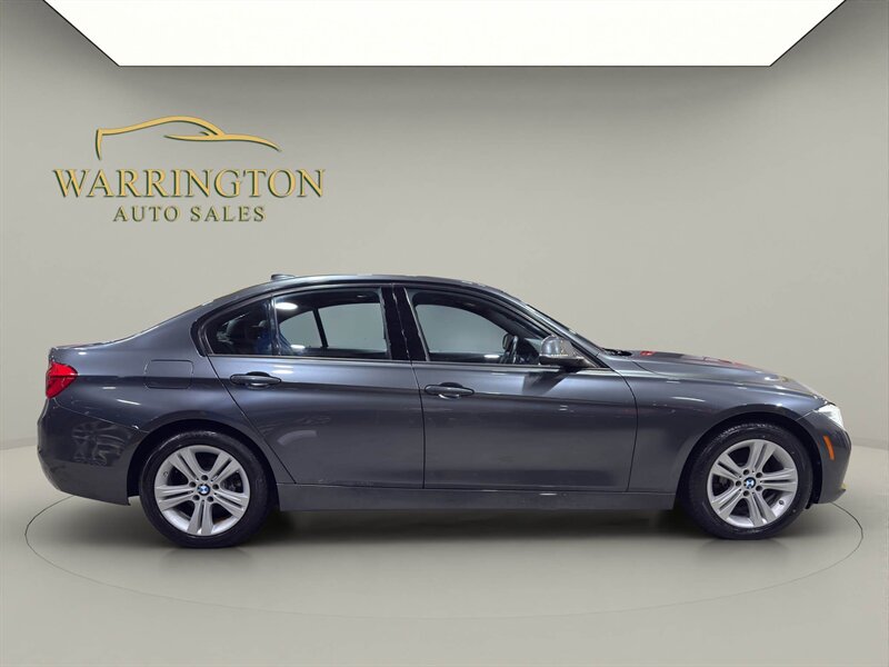 2016 BMW 328i xDrive - Photo 8 - Warrington, PA 18976