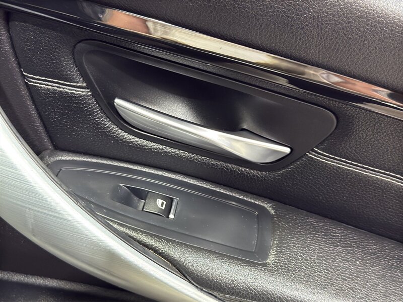 2016 BMW 328i xDrive - Photo 17 - Warrington, PA 18976