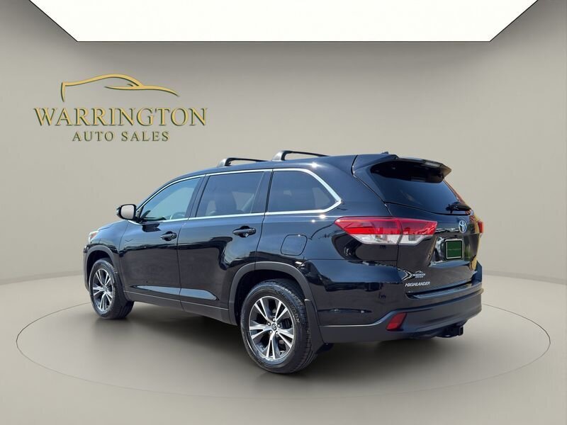2019 Toyota Highlander LE - Photo 5 - Warrington, PA 18976