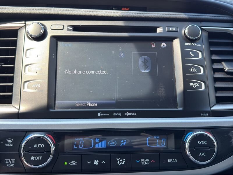 2019 Toyota Highlander LE - Photo 16 - Warrington, PA 18976