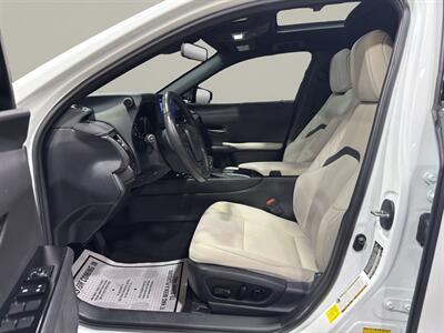 2023 Lexus UX 250h F SPORT Design   - Photo 9 - Warrington, PA 18976