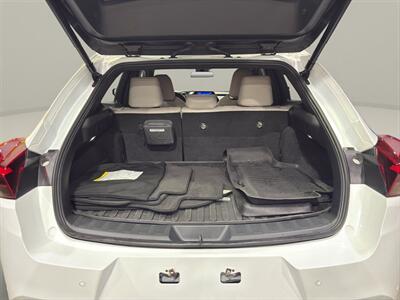 2023 Lexus UX 250h F SPORT Design   - Photo 20 - Warrington, PA 18976