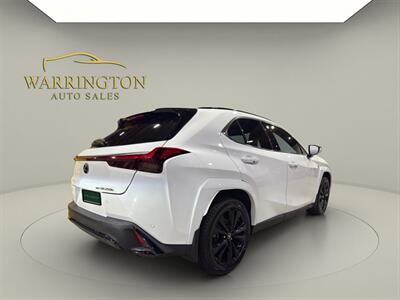 2023 Lexus UX 250h F SPORT Design   - Photo 7 - Warrington, PA 18976