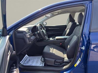 2026 Toyota Camry SE   - Photo 9 - Warrington, PA 18976