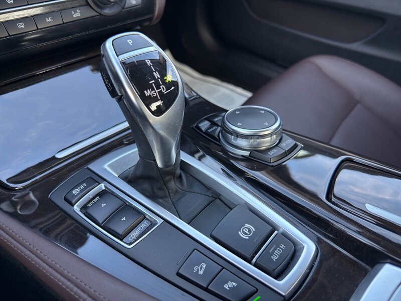 2016 BMW 528i xDrive - Photo 15 - Warrington, PA 18976