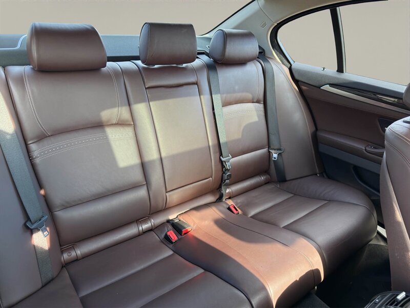 2016 BMW 528i xDrive - Photo 19 - Warrington, PA 18976