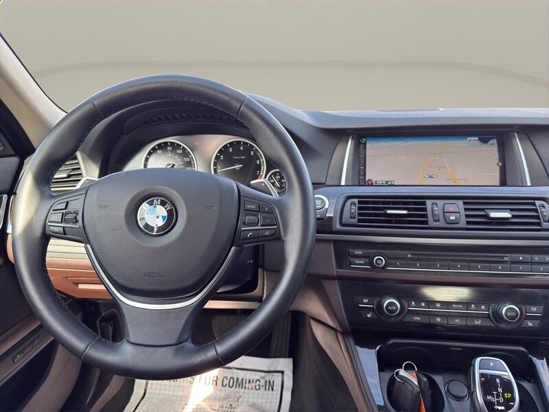 2016 BMW 528i xDrive - Photo 14 - Warrington, PA 18976