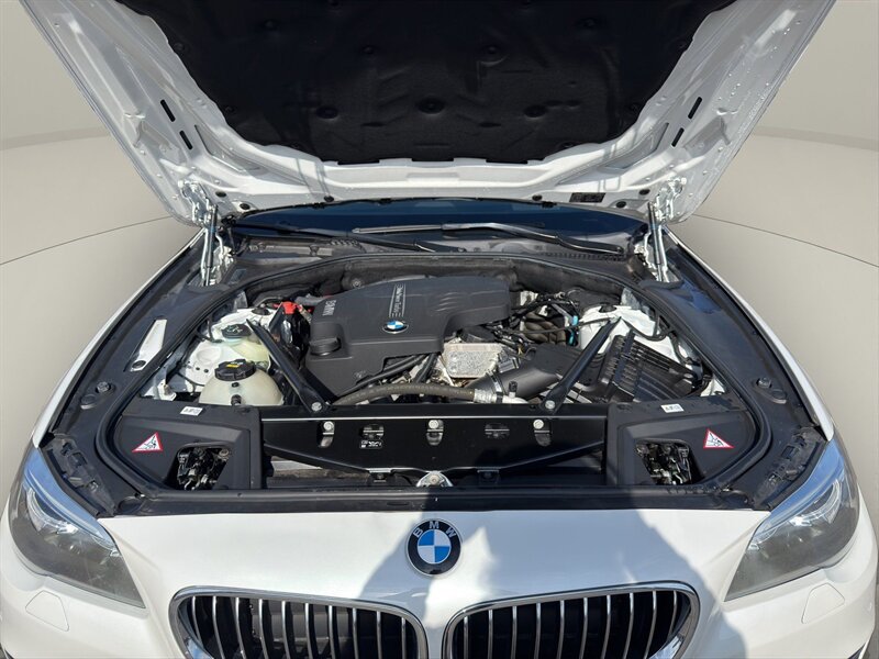 2016 BMW 528i xDrive - Photo 21 - Warrington, PA 18976