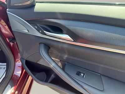 2023 BMW 540 i xDrive M Sport - Photo 21 - Warrington, PA 18976