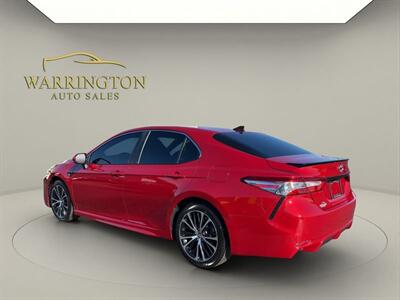 2020 Toyota Camry SE   - Photo 5 - Warrington, PA 18976