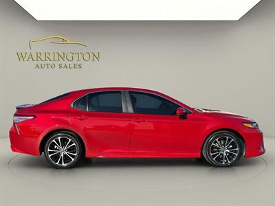 2020 Toyota Camry SE   - Photo 8 - Warrington, PA 18976