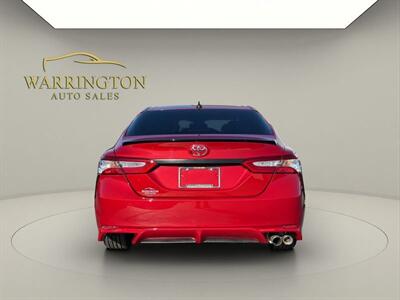 2020 Toyota Camry SE   - Photo 6 - Warrington, PA 18976
