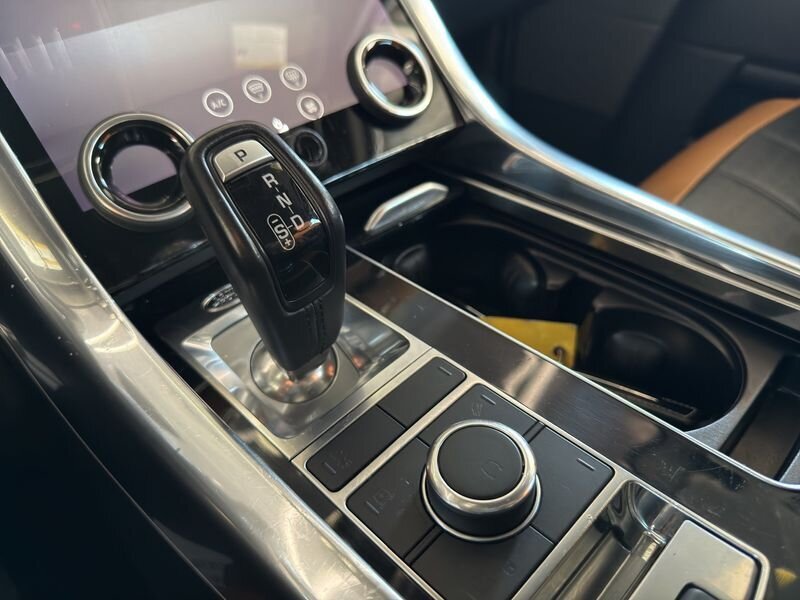 2019 Land Rover Range Rover Sport HSE Dynamic - Photo 15 - Warrington, PA 18976