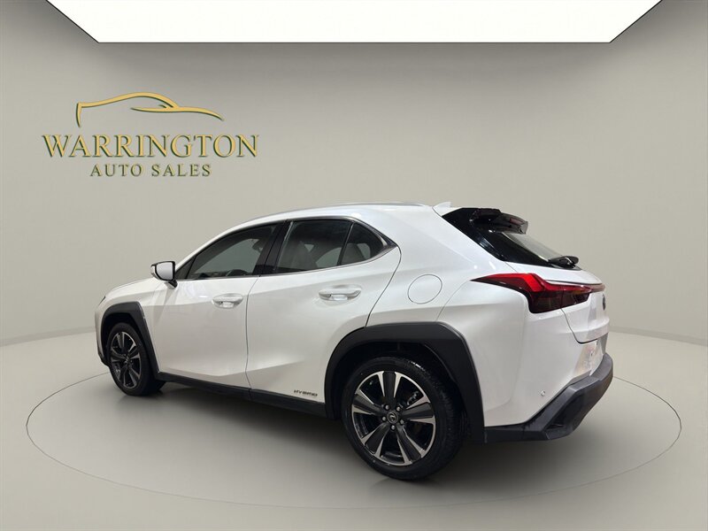 2020 Lexus UX 250h - Photo 5 - Warrington, PA 18976