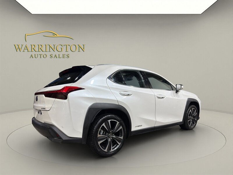 2020 Lexus UX 250h - Photo 7 - Warrington, PA 18976