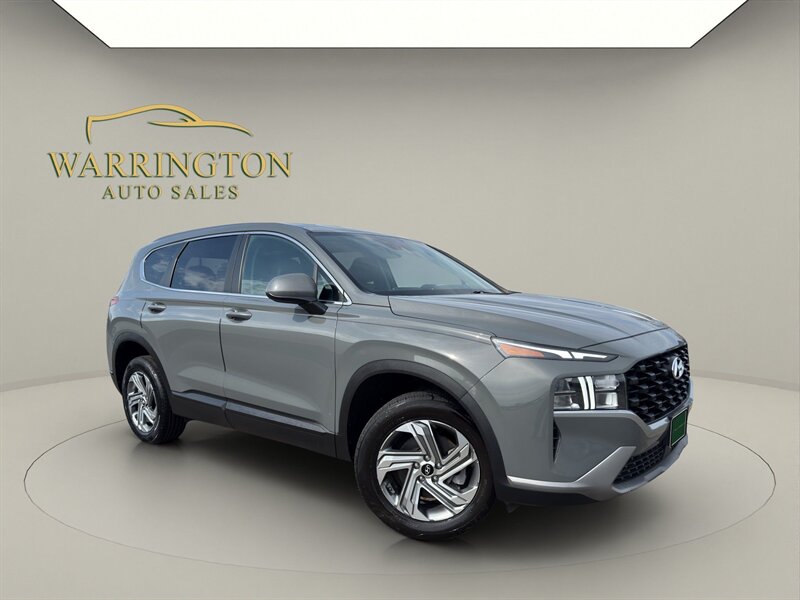 2022 Hyundai Santa Fe SE  