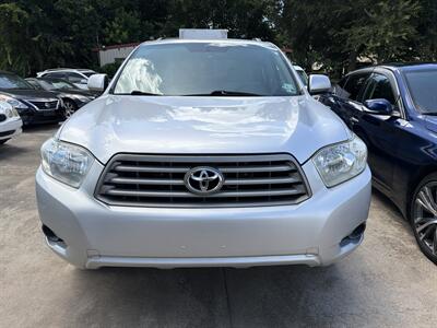 2010 Toyota Highlander 4 cylinder 5D SUV - Photo 2 - Houston, TX 77063-5630