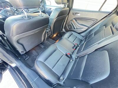 2018 Mercedes-Benz GLA GLA 250 4MATIC   - Photo 12 - Houston, TX 77063-5630