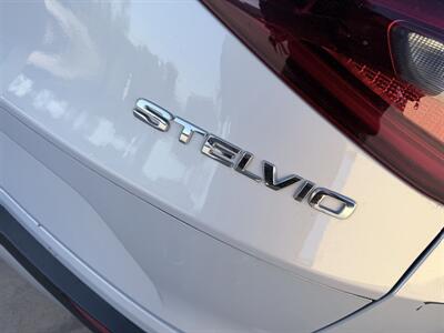 2021 Alfa Romeo Stelvio Sprint - Photo 19 - Houston, TX 77063-5630