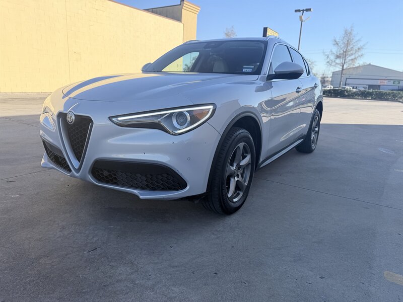 2021 Alfa Romeo Stelvio Sprint  