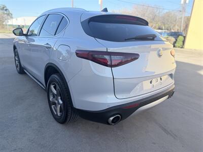 2021 Alfa Romeo Stelvio Sprint - Photo 5 - Houston, TX 77063-5630