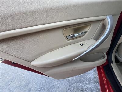 2015 BMW 320i   - Photo 11 - Houston, TX 77063-5630